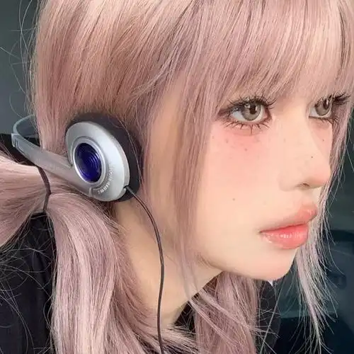 想要粉色头发的头像什么类型都可以!