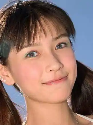 angelababy最近在跑男里的照片显露了她颜值开始崩塌的事实,她的笑容