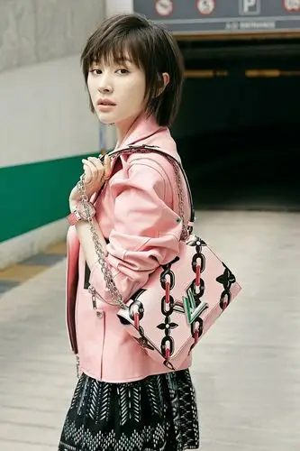 率性美女王子文时尚个性写真图片