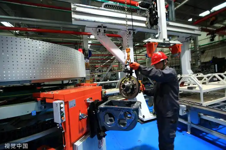 临沂:企业车间机器轰鸣_临沂新闻_大众网临沂