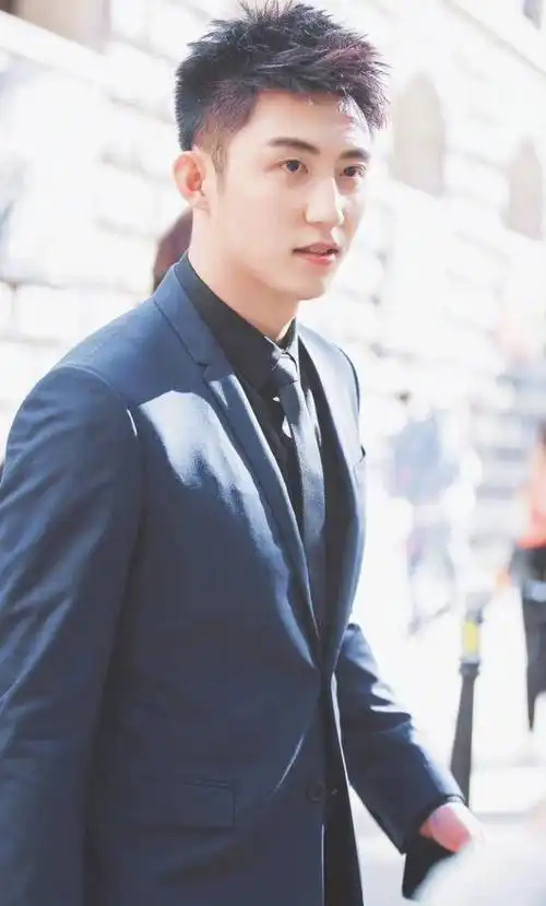 黄景瑜王牌西装造型