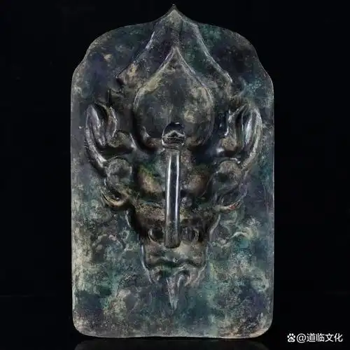 古代防御兵器——战国铜盾牌