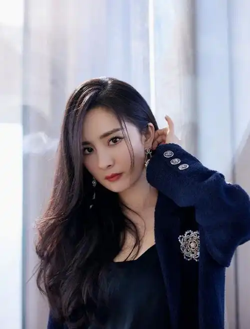 杨幂谈白幼瘦审美