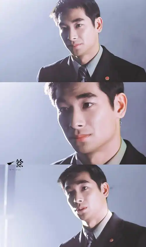 捏妈的 赵文卓演的这个军人帅到迪迦奥特曼飞过来帮我擦鼻血