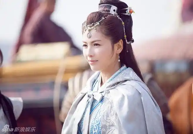 策划怦然心动美女明星古装侧颜谁最美在各类古装影视剧中常常会给美腻