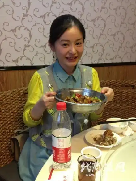 柏雪惊现热搜灵异事件"失踪论"再现引热议 两年未更博有猫腻?