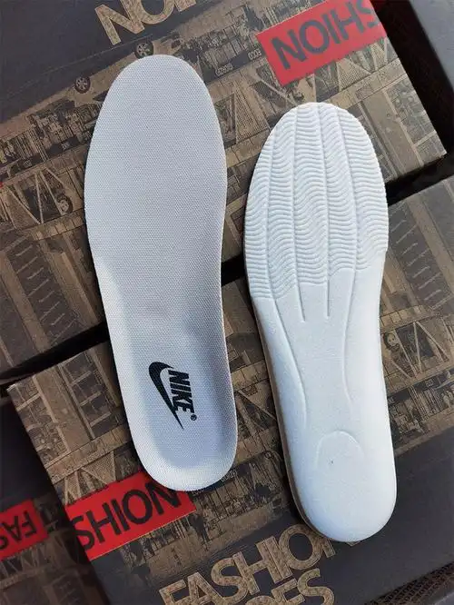 适配耐克空军一号鞋垫男女防臭减震运动篮球软厚aj鞋垫黑色1双42