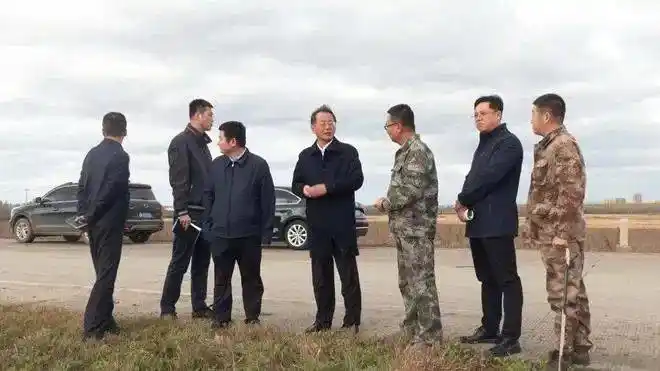 【工作动态】铁力市委书记史春光调研指导秋收和脱贫攻坚工作