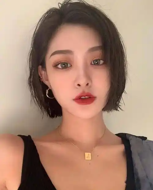 全网最美"酷盖短发"_妹子