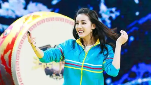 迪丽热巴王牌对王牌