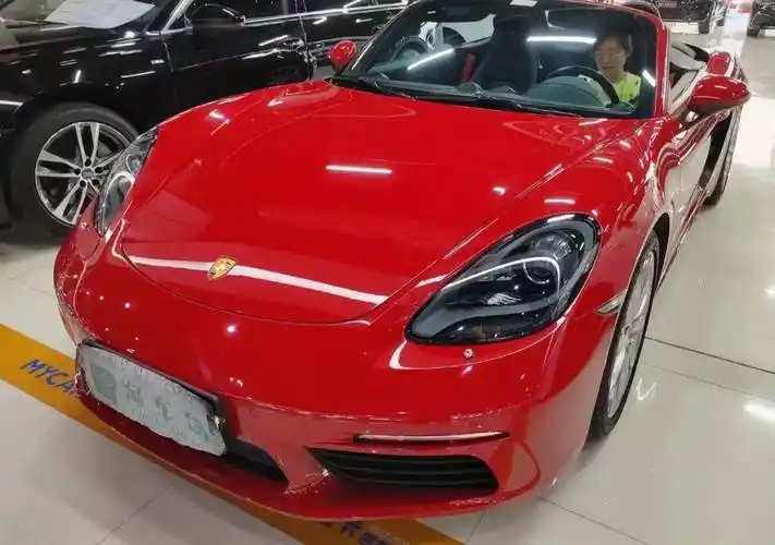 有钱人的大玩具——保时捷718,40多万买个大盲盒直接物流到家_搜狐