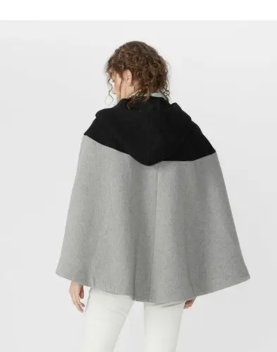 冬新品质感刺绣撞色拼接连帽毛呢斗篷外套女