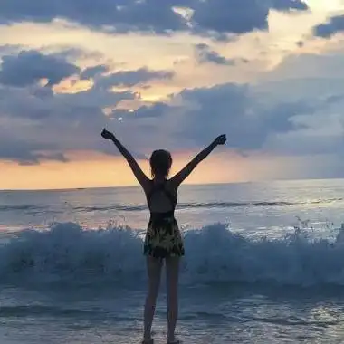 情侣生活可爱高级那种一张背影唯美动漫图片分开分开 头像漫画漫画