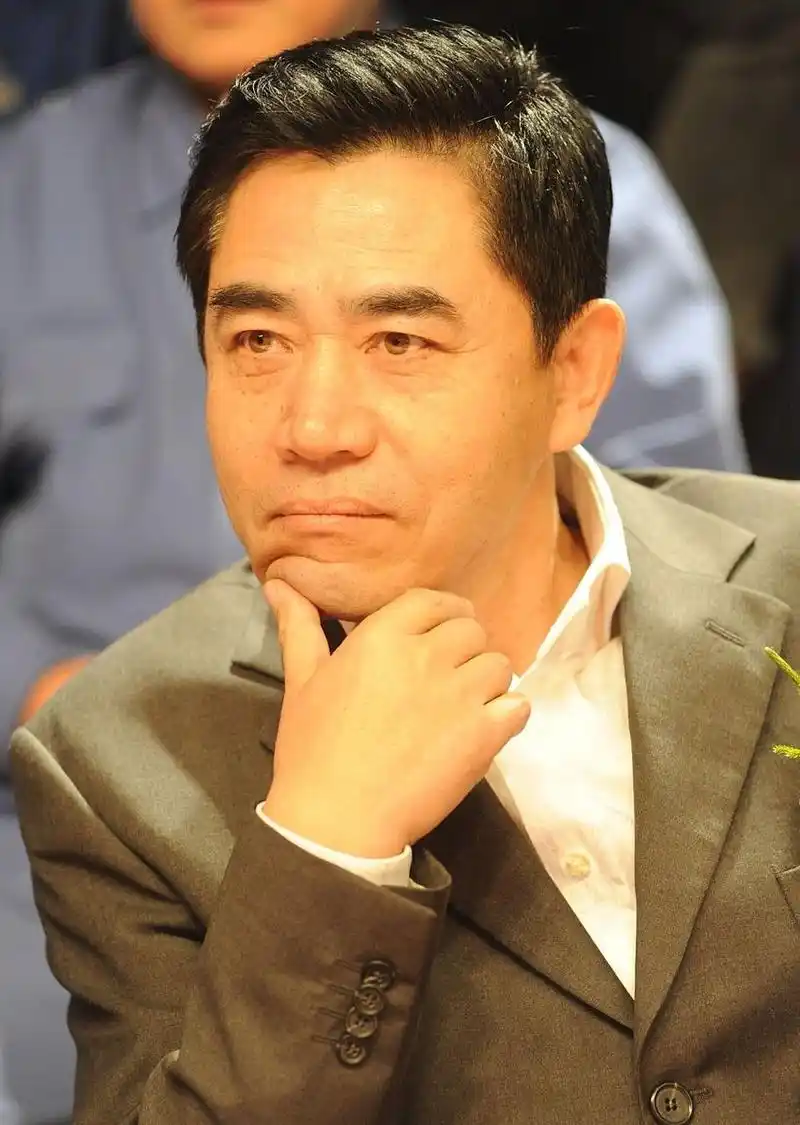 女导演胡玫说,陈宝国是个非常认真的演员.