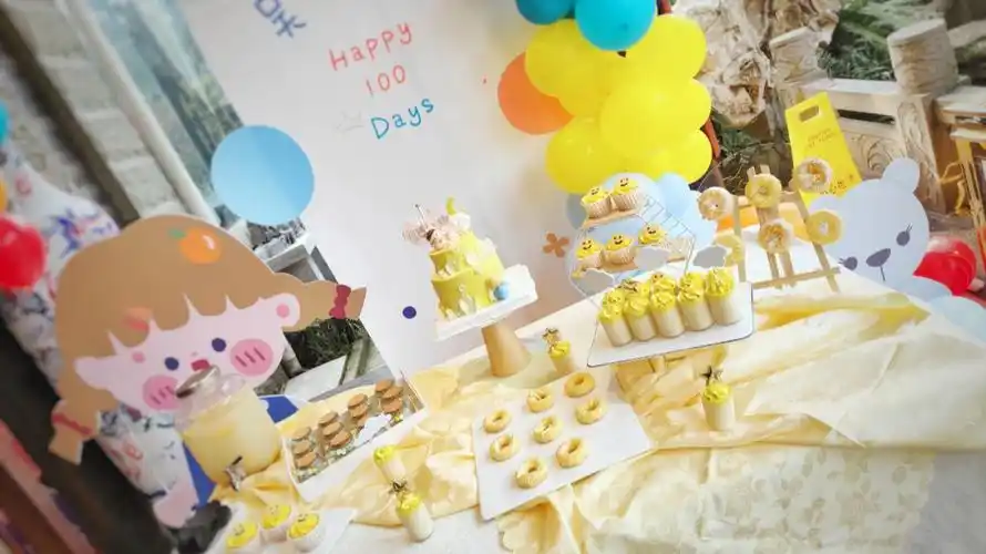 黄色系小清新甜品台