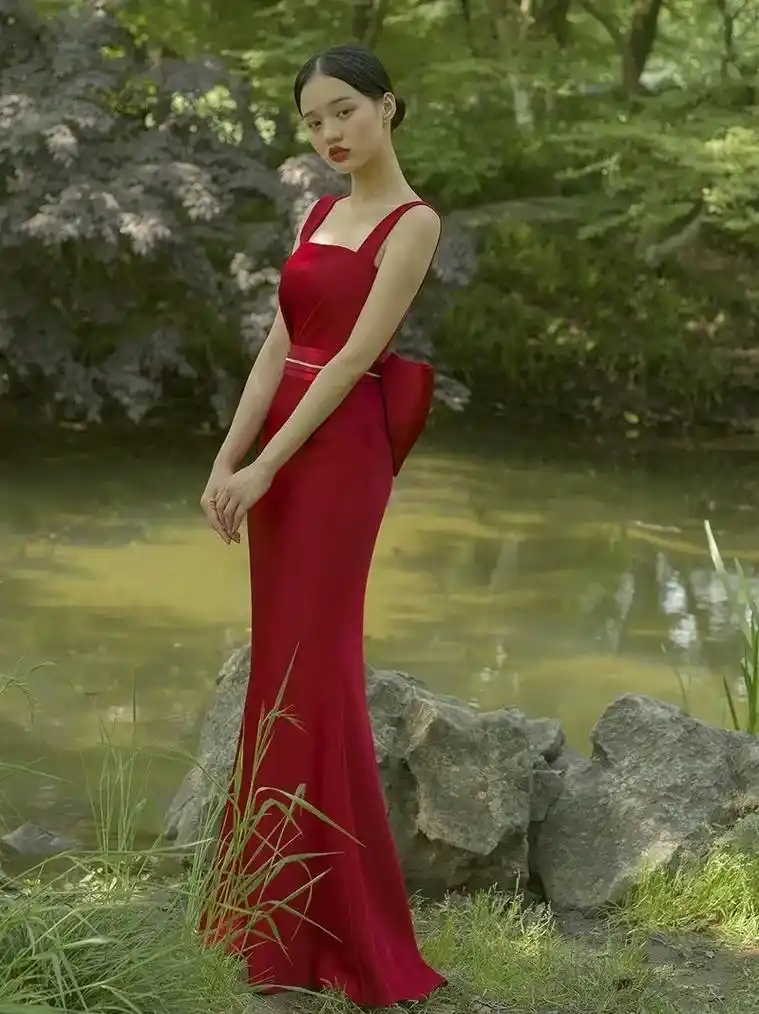 女们快来看她们家的晚礼服真的太气质高雅! - 抖音