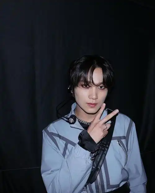 nct 楷灿排在第7名的则是bts防弹少年团的成员jimin,凭着具有辨识度的