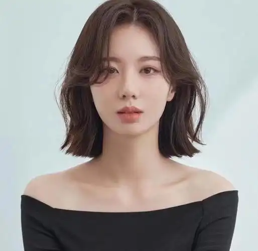 2022下半年这4款短发很流行,显脸小又好看(2021圆脸减龄最火短发图片