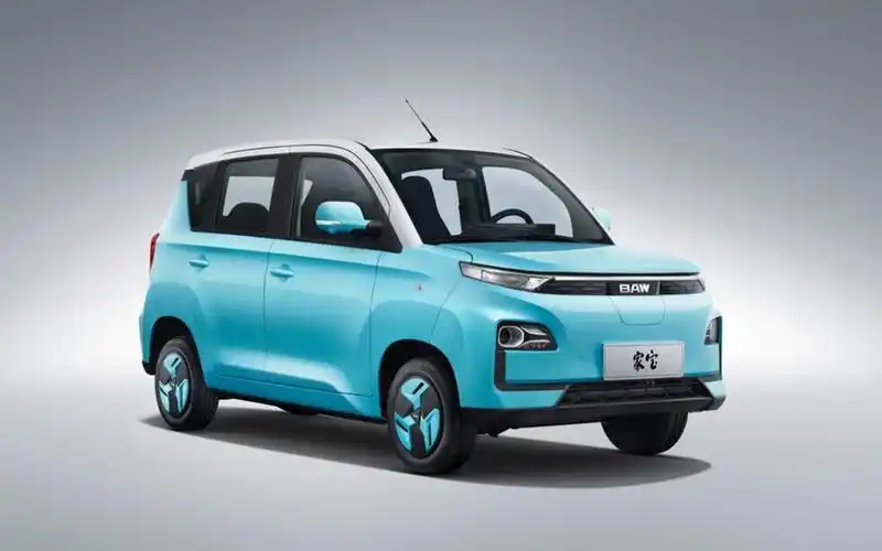 北汽制造元宝/家宝上市,到底是老头乐还是正统小车?_太平洋号