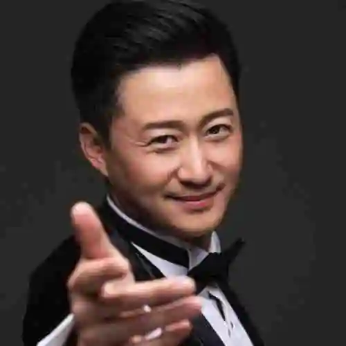 吴京头像