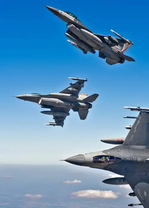 洛马推出精美战机图集f35总装线震撼眼球