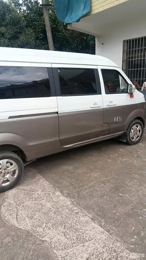 本人一台华晨金杯新海狮x30货客版5座