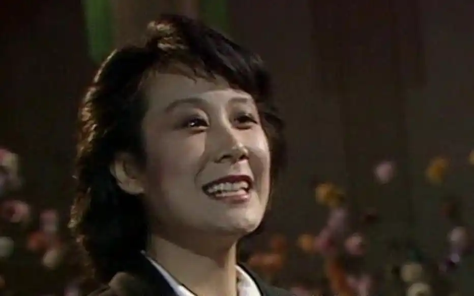 回顾苏小明离婚39年:她出国留学后再婚生子,前夫如今过得怎样?