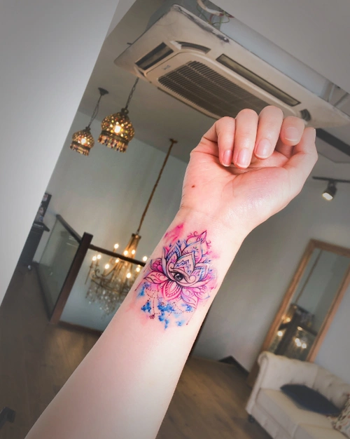 最新莲花纹身图案大全7