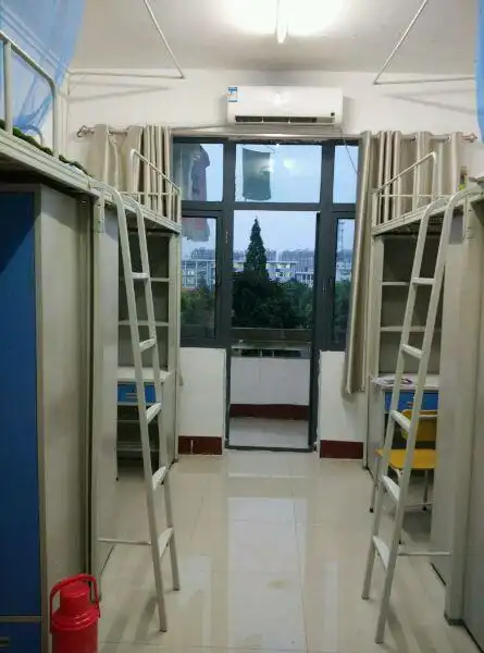 安徽财经大学的宿舍是怎样的?可以详细说说吗?