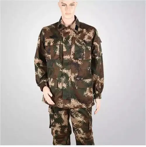 谁说我军军服老土单一07式迷彩很有讲究运动装还是街头时尚