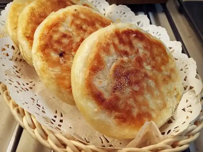 堂妈教你做油酥肉火烧的做法