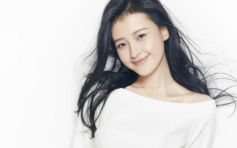 首页 桌面壁纸 大陆明星 气质美女明星孙怡高清壁纸图片下载 1440_900