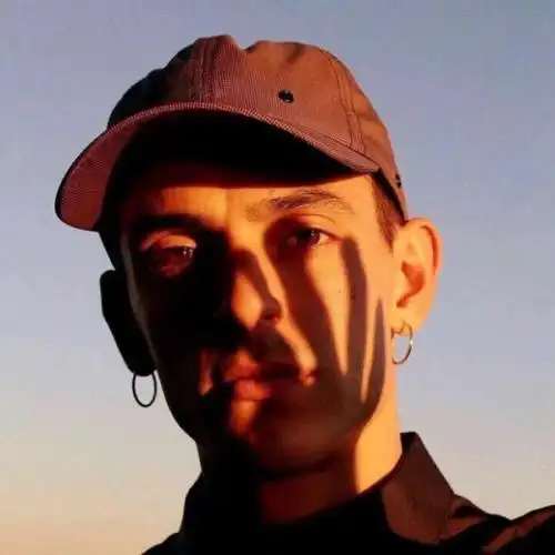 欧美男头像本人觉的很好看