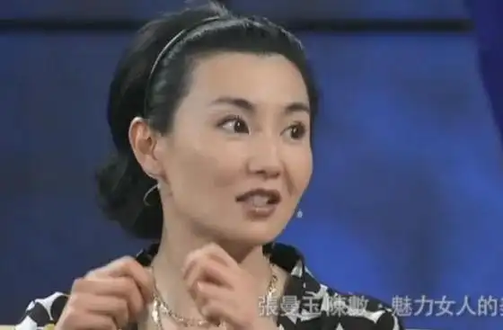 影后张曼玉,58岁与狗相伴,6段情史太精彩