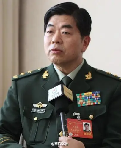全国人大代表,武警部队副司令员薛国强