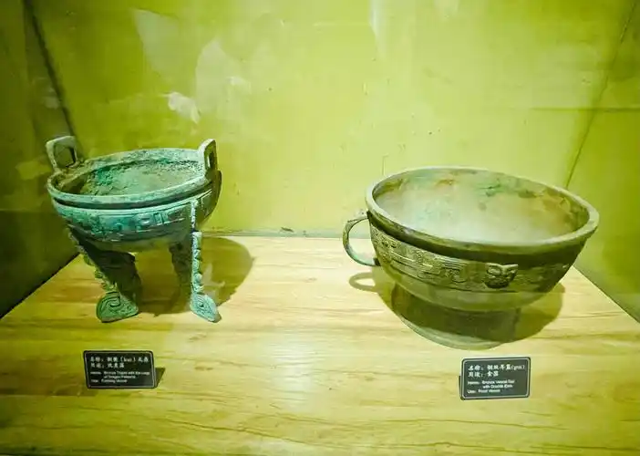 安阳殷墟妇好墓陪葬品