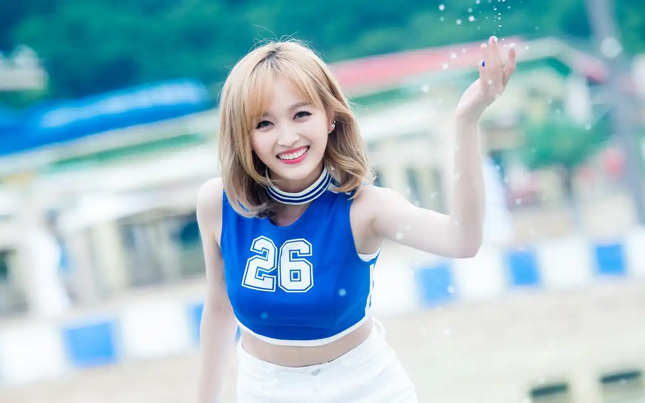 吴宣仪性感高清桌面壁纸图片