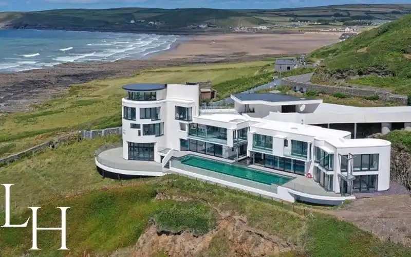 【豪宅参观】花费12年建造的奢华海景别墅