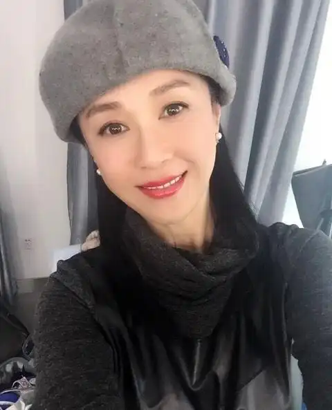 最美"妲己"傅艺伟近照曝光,吸毒后素颜简直没认出来