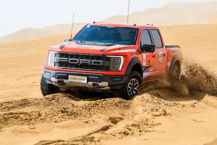终极大玩具沙漠试驾福特f150猛禽