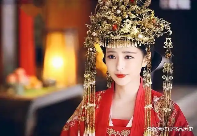 皇后是古代天下女人中的最尊者,她们不缺金银珠宝,不缺功名利禄,她们