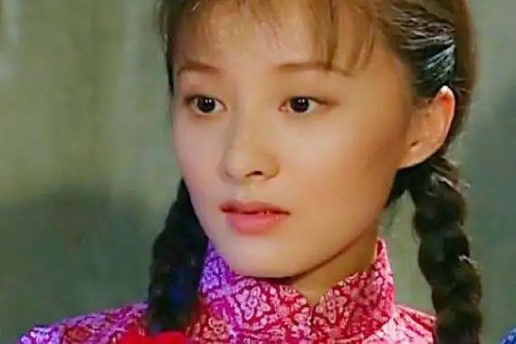 可云徐璐演过的电视剧,徐露情深深雨蒙蒙照片