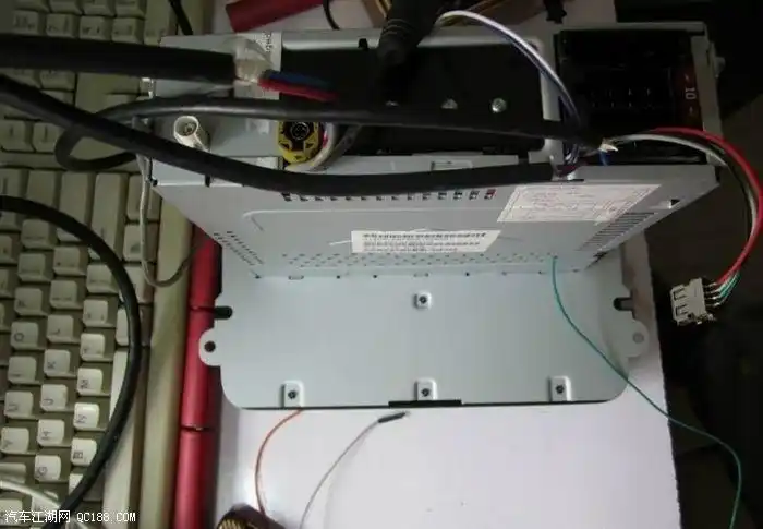 多动手少花钱 宝来加装方向盘控制按键