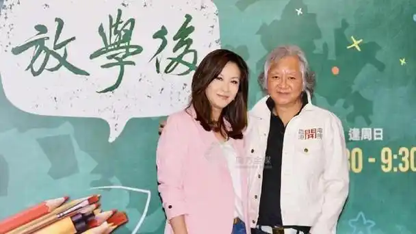 陈慧珊带老公亮相老公满头白发略显老态夫妻同框宛如两代人