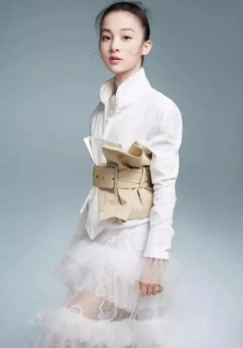 顾语涵不愧是被独宠的女人今14岁穿蓝带aj这腿谁不可以