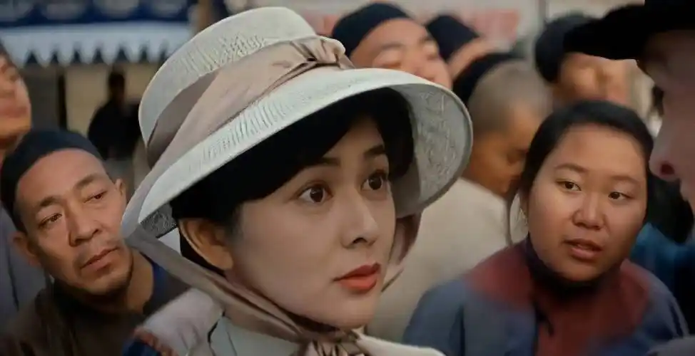 她曾因"高尔夫球事件"名声扫地……她就是最美"十三姨"关之琳