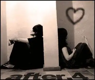 情侣分手伤感图片真正在乎你的人是不会不回头的