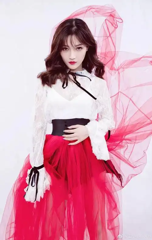 广艺故事乐坛新星王小小冠军不是终点