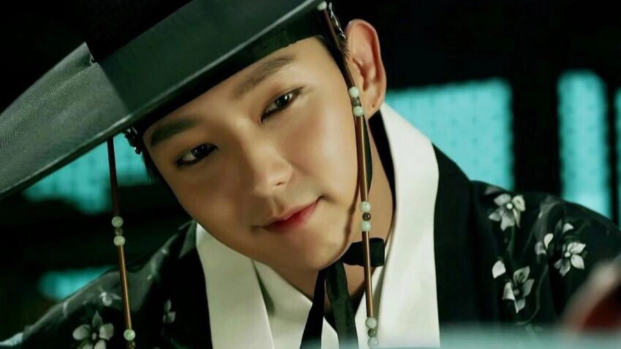 李准基《夜行书生》金圣烈舔屏向剪辑!你这么美让女主怎么想!