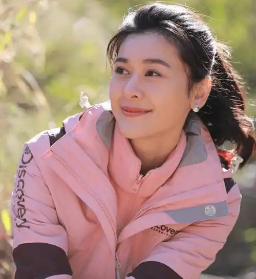 演员甄锡:当红时嫁大众男神黄海冰,8年生一双儿女,越活越美丽_闫妍